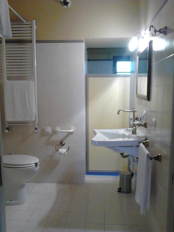 La Seca - Antico Albergo Alzese Pella Dış mekan fotoğraf